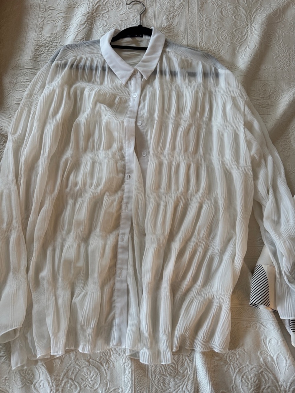 Missguided White Pleated Button-Down Shirt